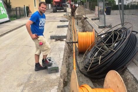 LWL Verlegung mit Wasserleitung Mai 2015 Photo WW-Lienz Schupfer Karl (2)